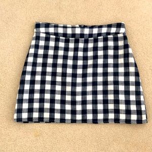 Checkered mini skirt